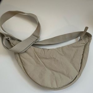 uniqlo mini shoulder bag